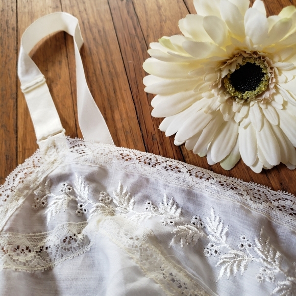 Vintage Slip or Dress / Farmhouse / Cotton Feel / Pretty Details / Size 38 / 60s - Picture 4 of 7